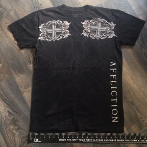 Affliction me. T-shirt
